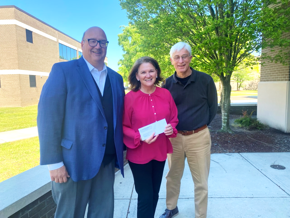 On behalf of Sampson Partners, Inc., Dr. Paul Viser visited Sampson CC’s campus to present funding for the 2022 Sampson Partners Scholarship Fund. (Left to right) Dr. Bill Starling, Lisa Turlington, and Dr. Paul Viser.